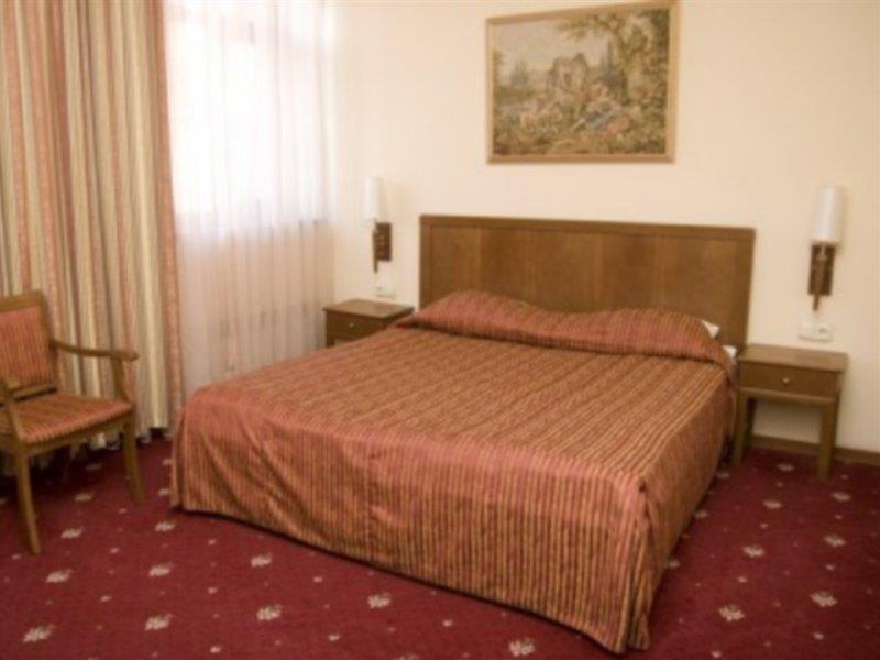 Mozart Hotel Odessa Zimmer foto
